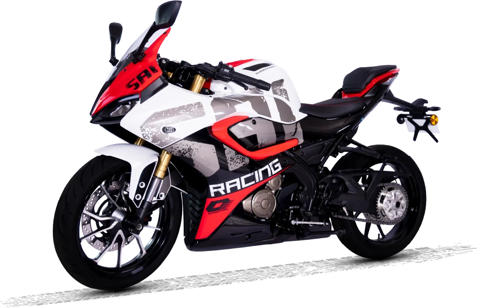 Moto QJ Motor SRK 250 RS en color rojo, vista tres cuartos